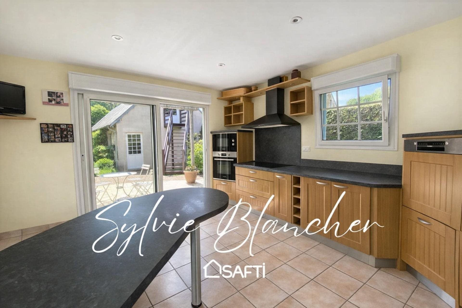 Maison à vendre, 210m², Caen