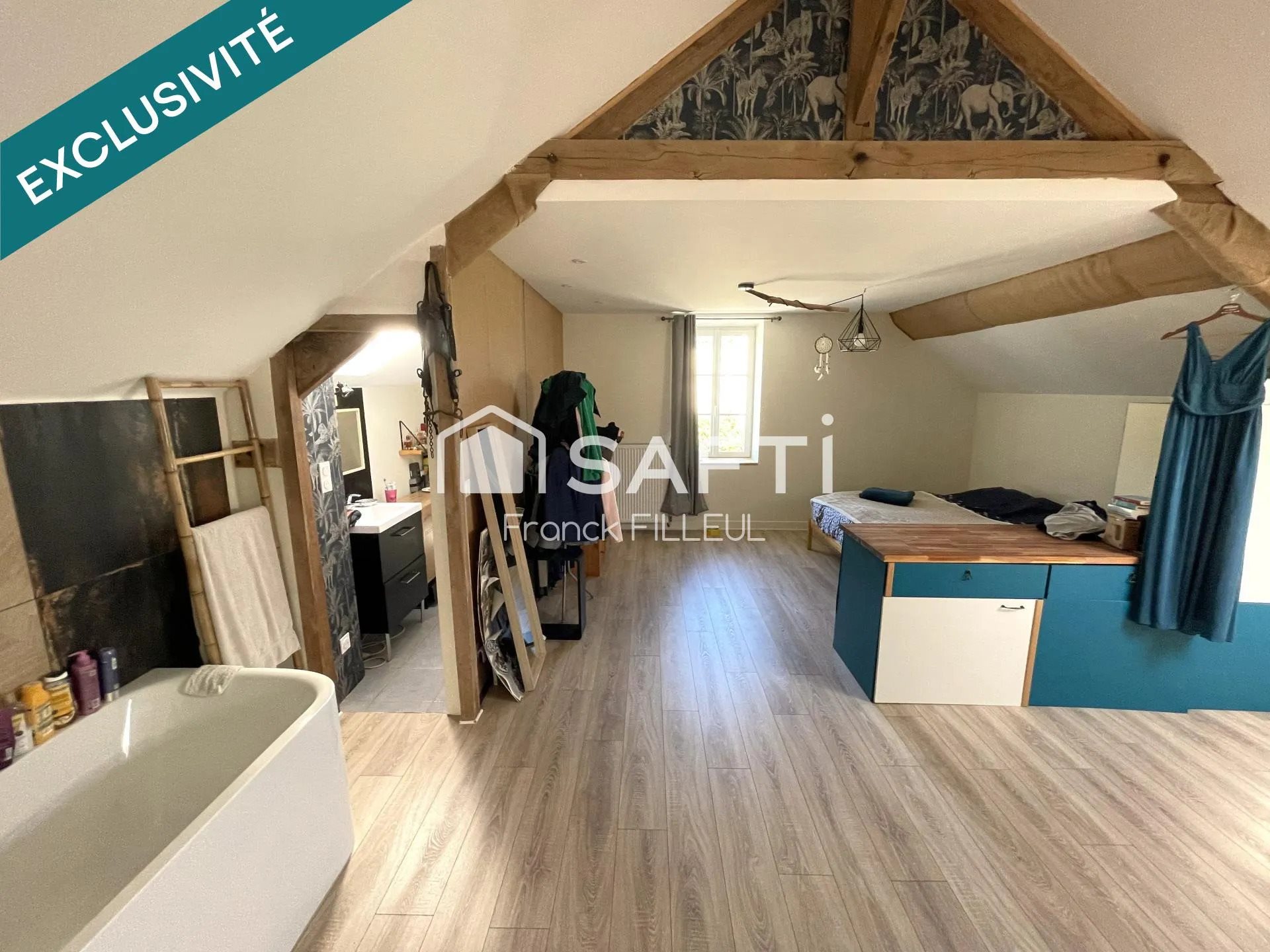 Maison à vendre, 115m², Eyjeaux