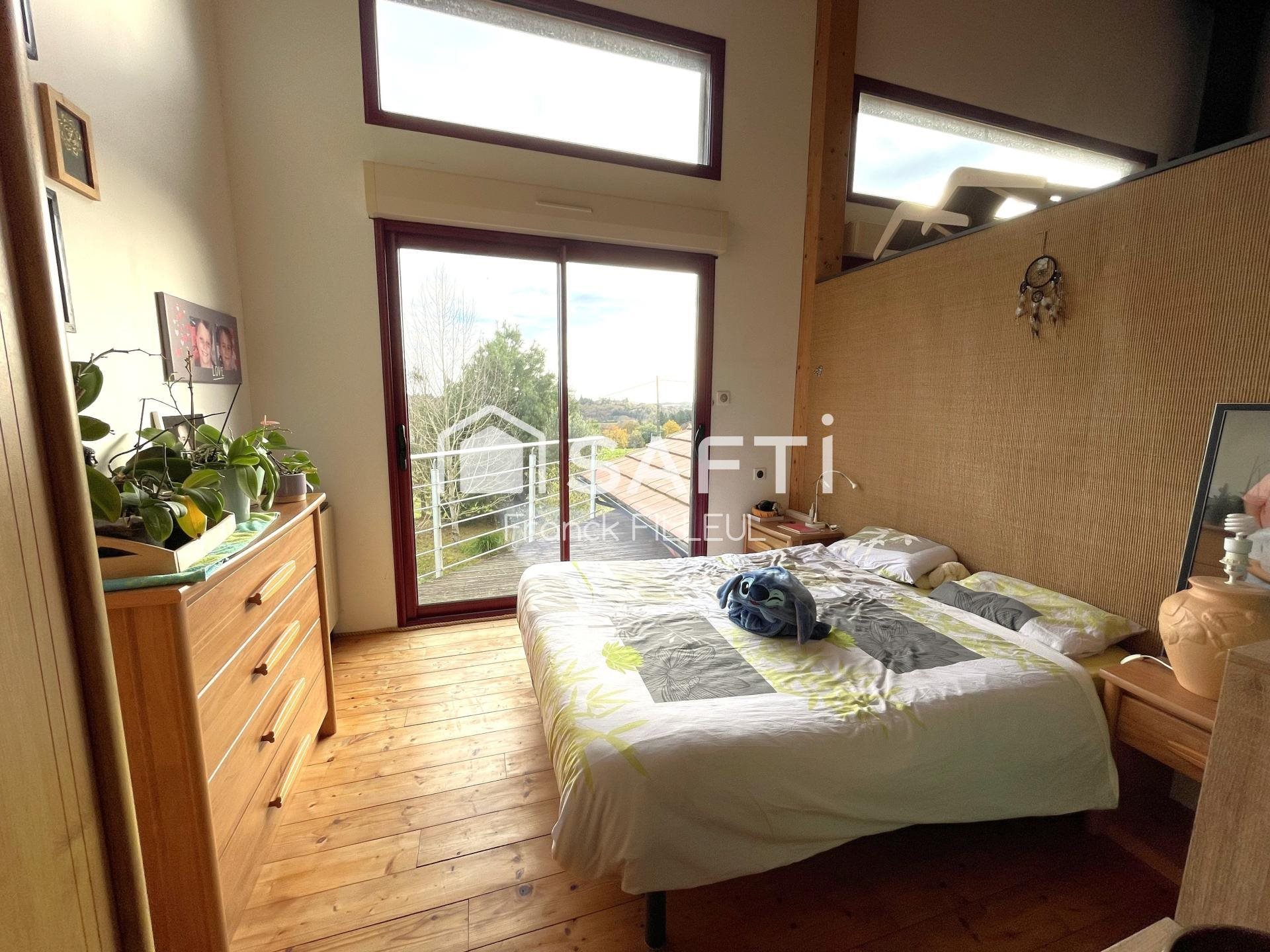 Maison à vendre, 156m², Saint-Yrieix-la-Perche