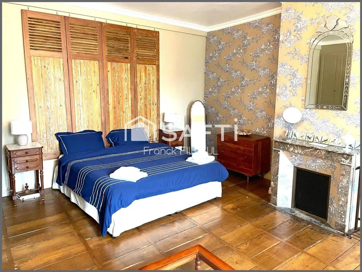 Appartement à vendre, 365m², Saint-Yrieix-la-Perche
