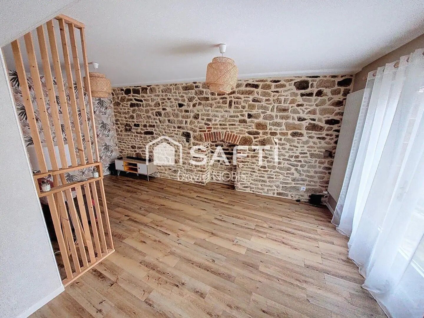 Maison à vendre, 143m², Saint-Denis-de-Gastines