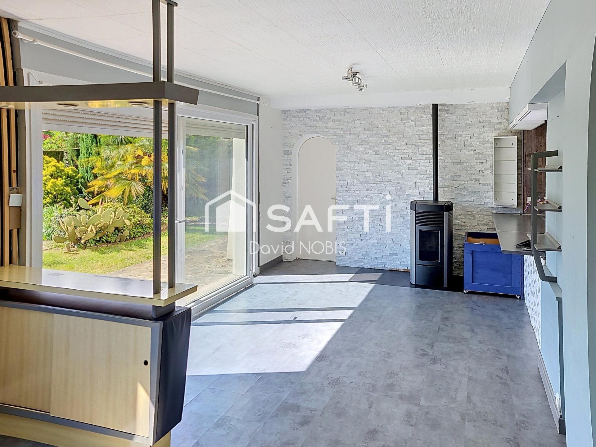 Maison à vendre, 115m², Ambrières-les-Vallées