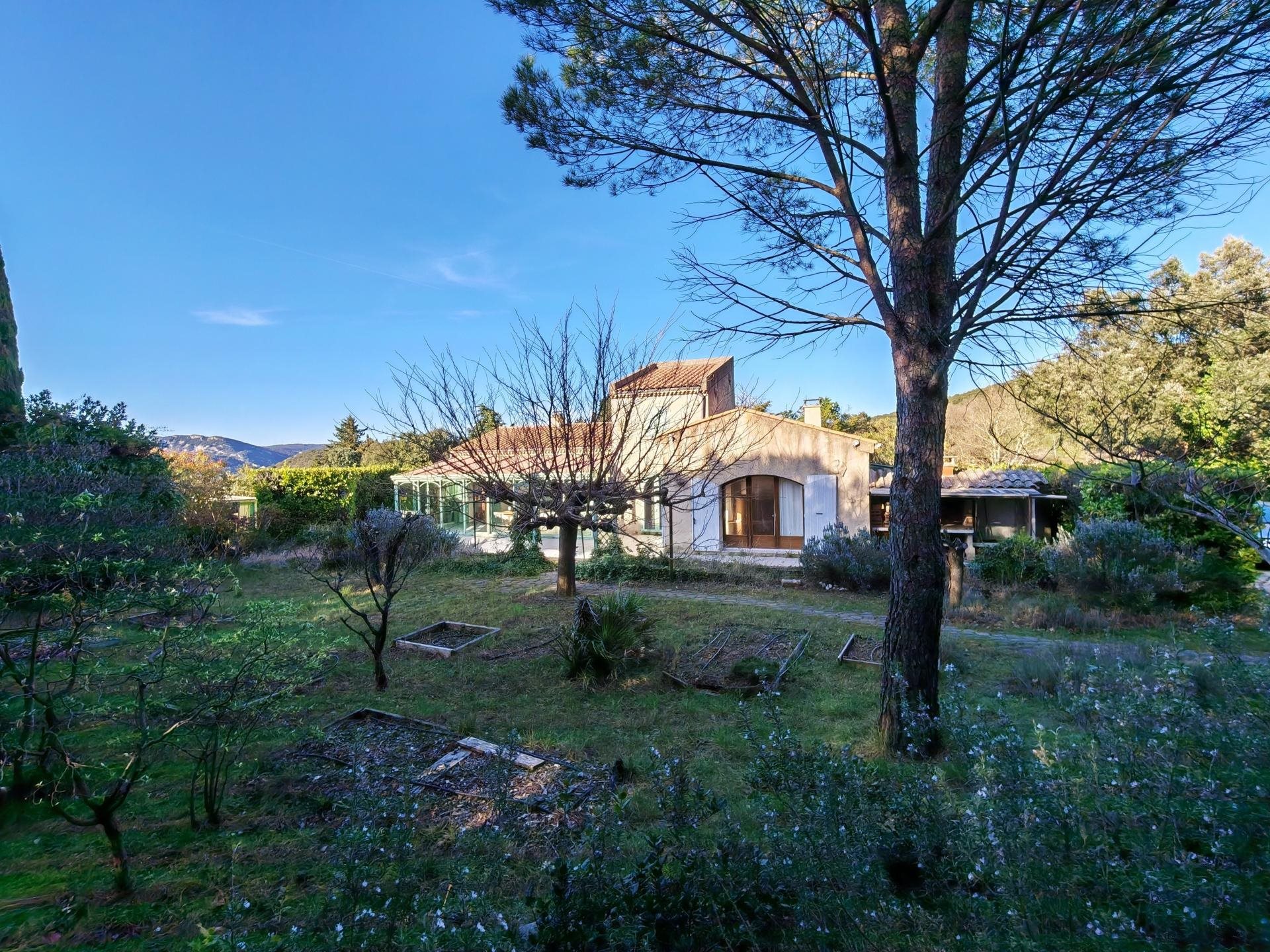 Maison à vendre, 166m², Saint-Montan