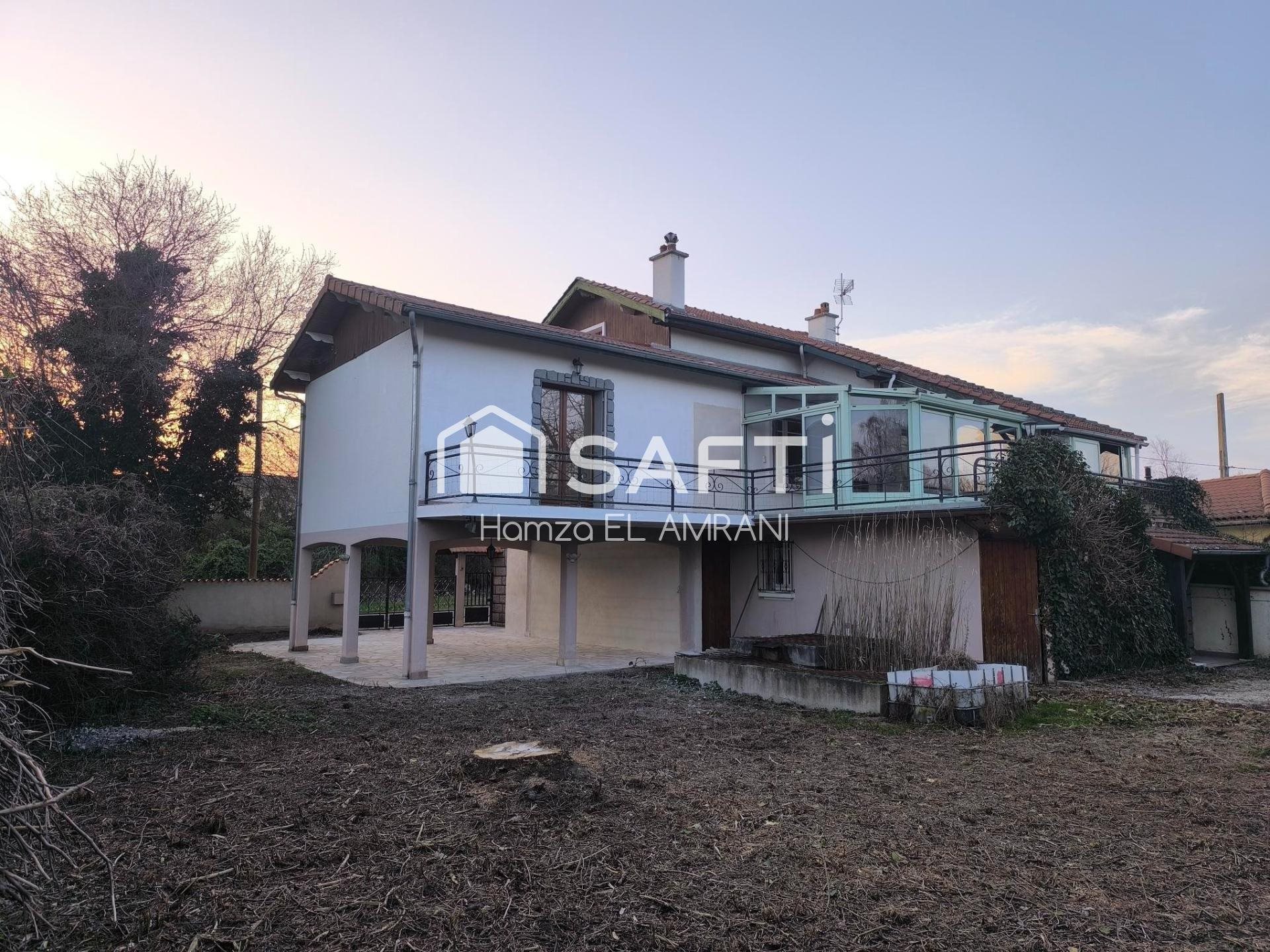Maison à vendre, 162m², Courpière