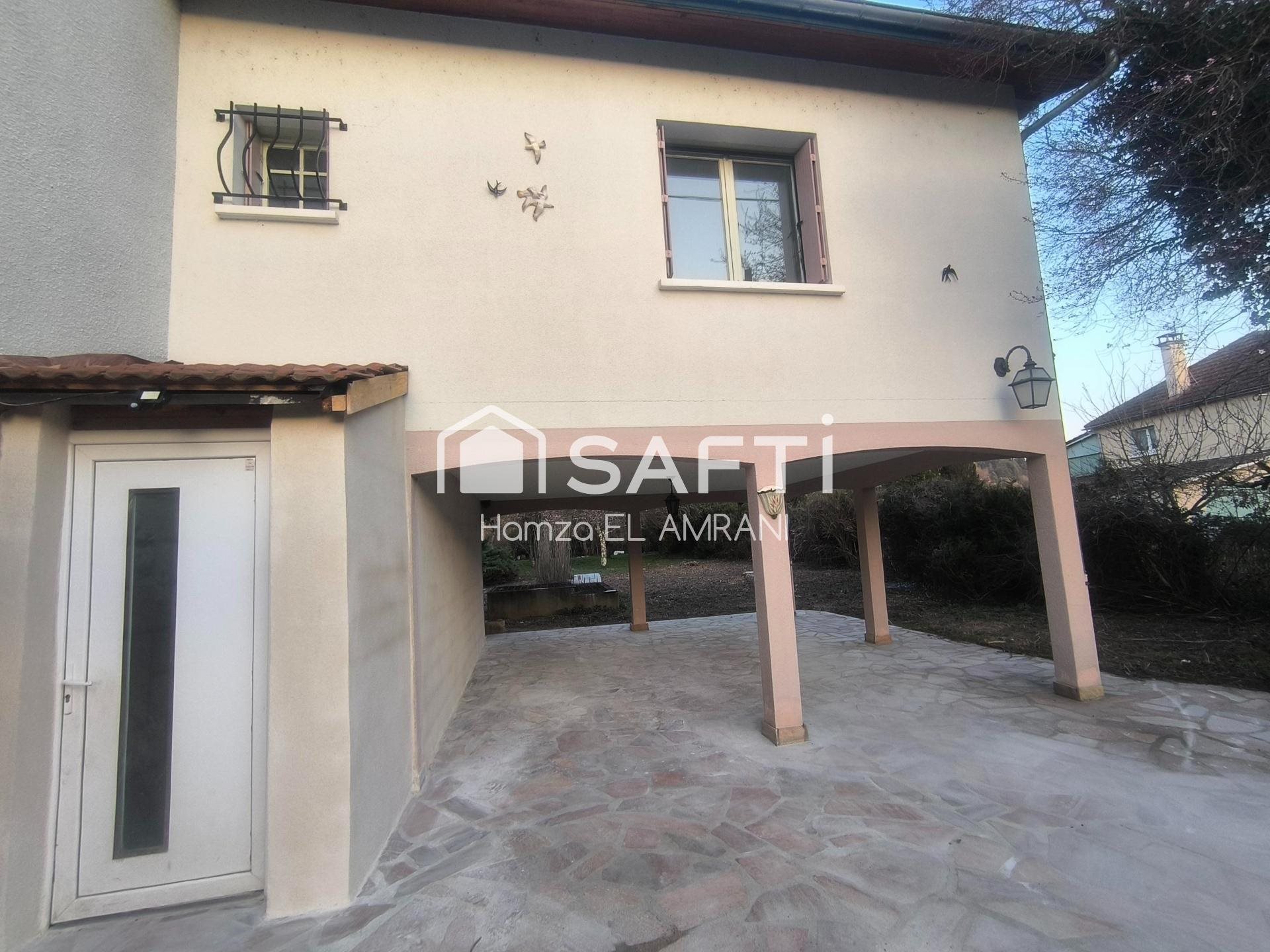 Maison à vendre, 162m², Courpière