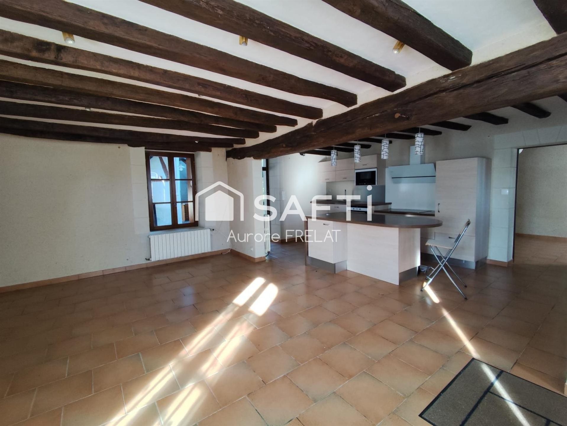 Maison à vendre, 180m², Sainte-Catherine-de-Fierbois