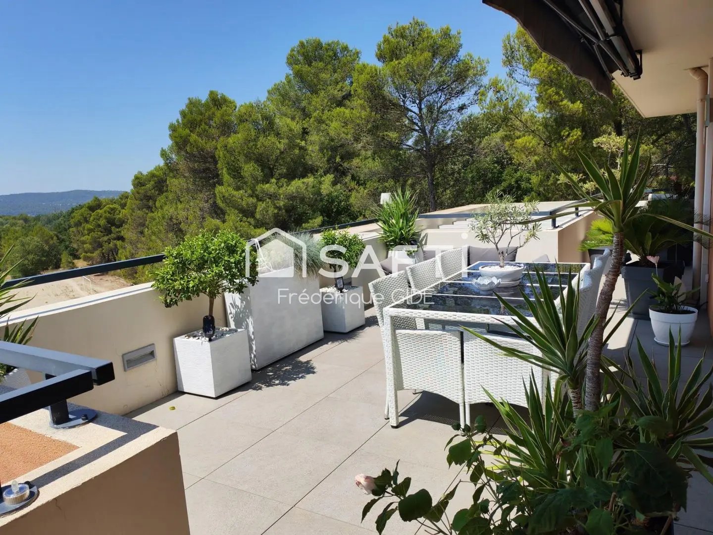 Appartement à vendre, 100m², Châteauneuf-le-Rouge