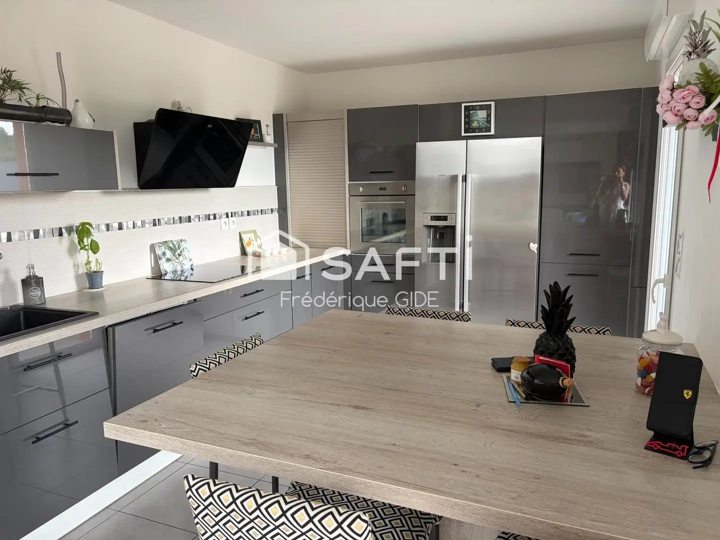 Appartement à vendre, 100m², Châteauneuf-le-Rouge