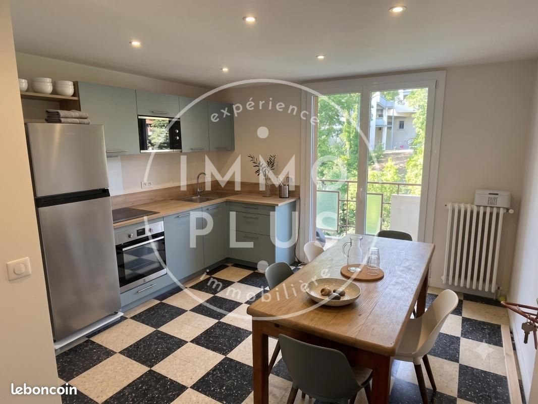 Appartement à louer, 83m², Annecy