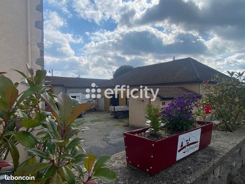 Maison à vendre, 131m², Laprugne