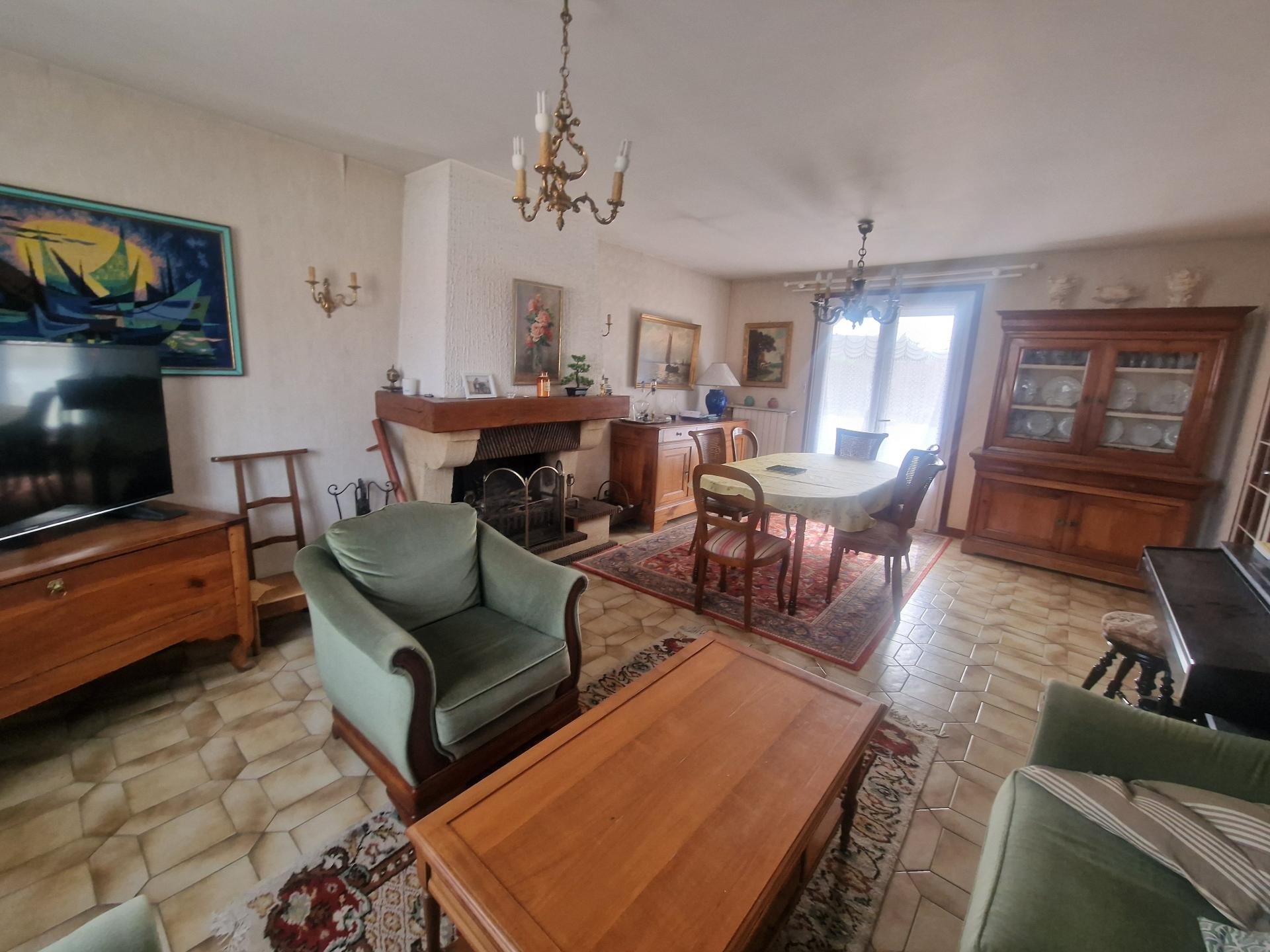 Maison à vendre, 134m², Mozac