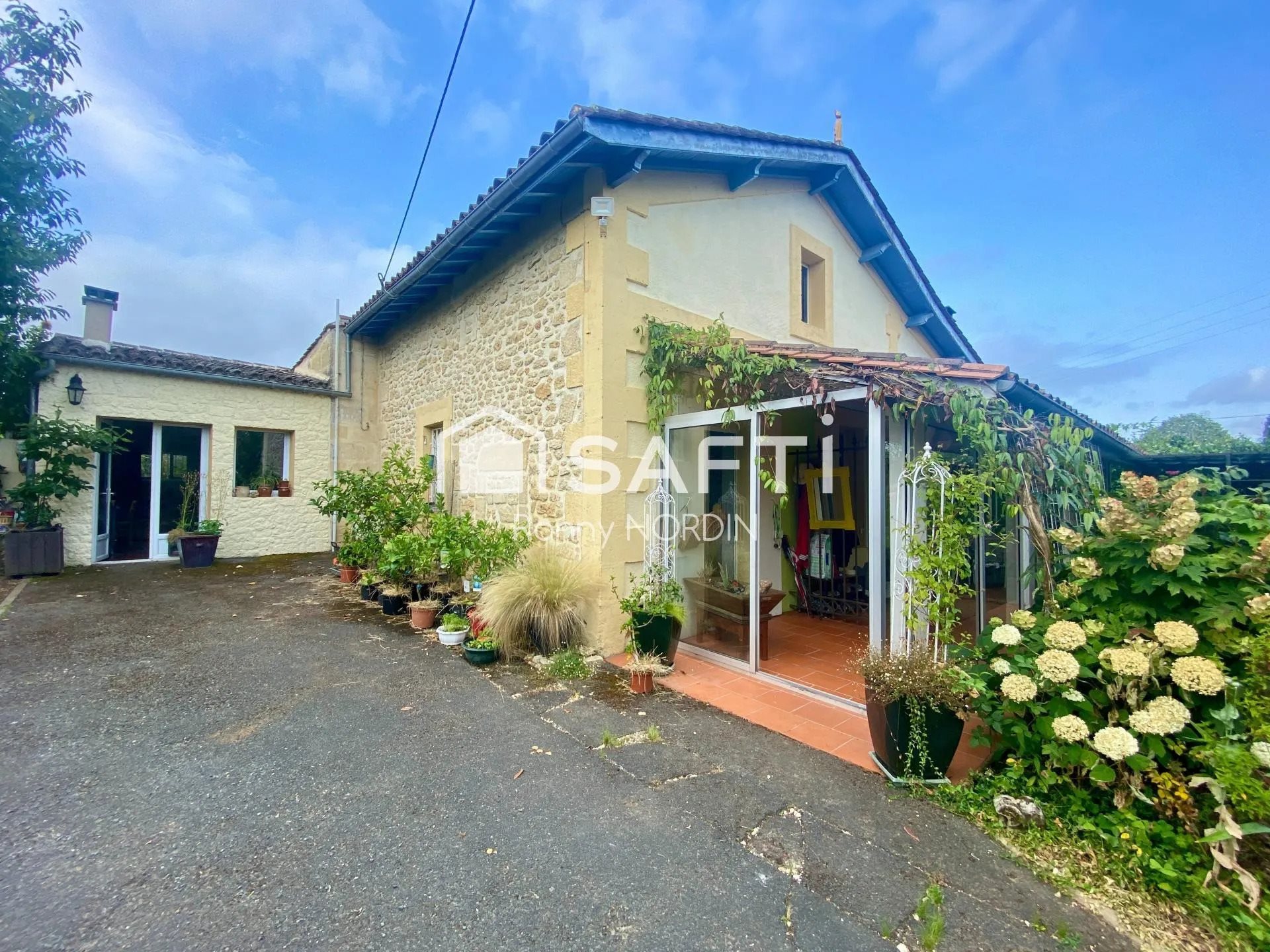 Maison à vendre, 170m², Saint-Pey-de-Castets