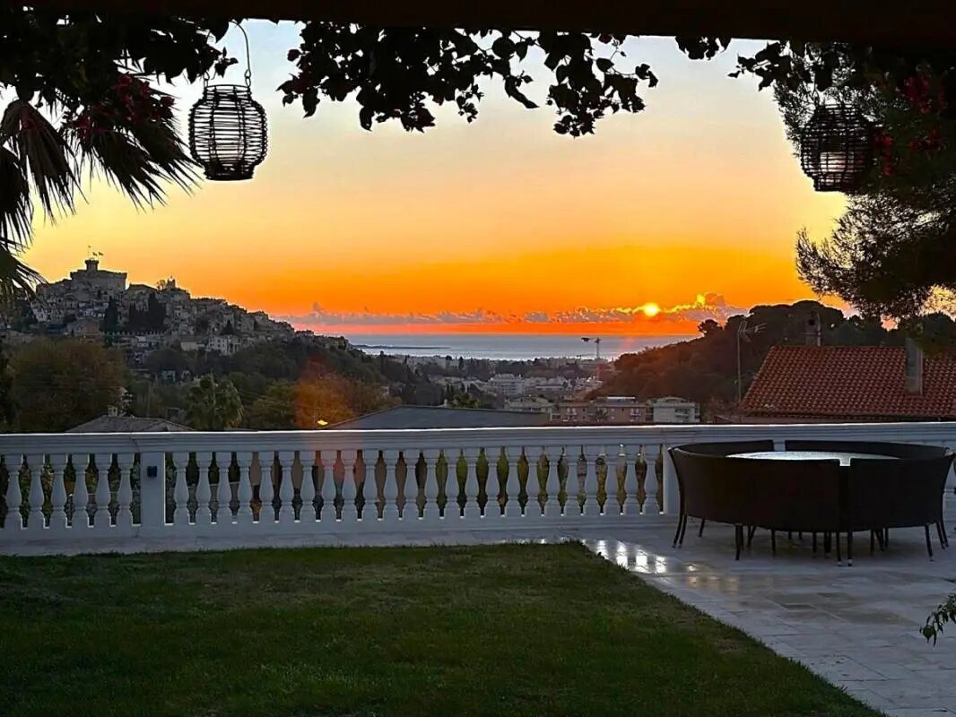 Maison à vendre, 335m², Cagnes-sur-Mer