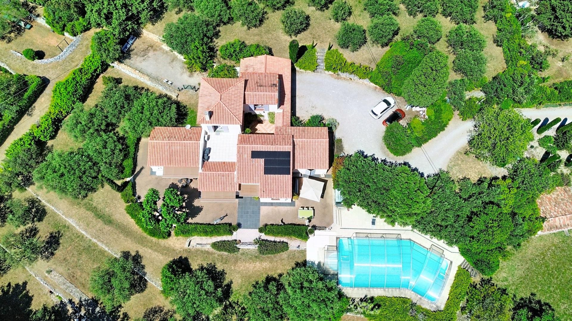 Maison à vendre, 225m², Lorgues