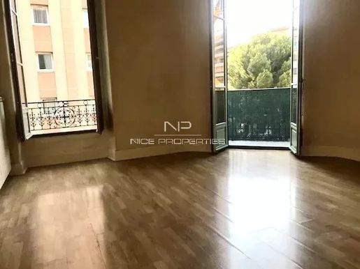 Immeuble 4 pièces 663 m² · à Nice · 663 m² · 4 500 000 €