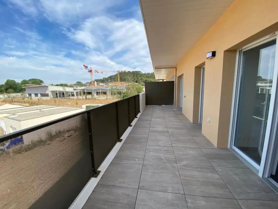 Appartement à louer, 62m², Meyreuil