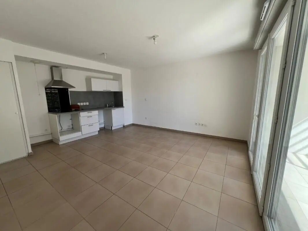 Appartement à louer, 42m², Miramas