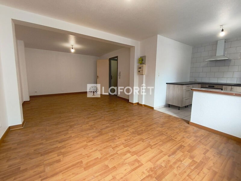 Appartement à louer, 59m², Réding