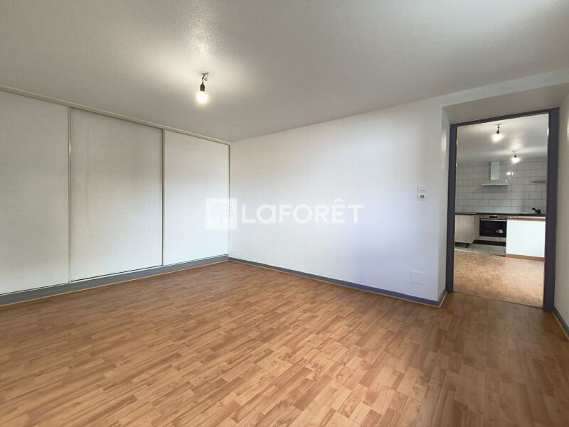 Appartement à louer, 59m², Réding