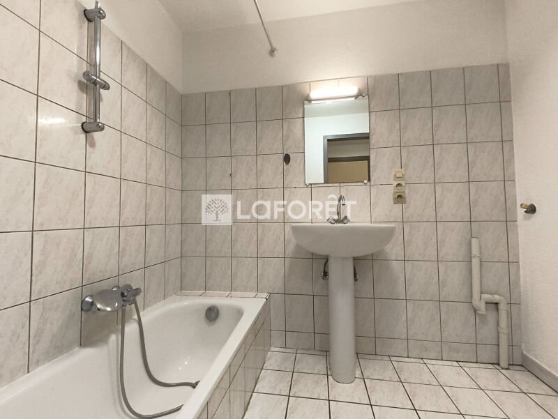 Appartement à louer, 59m², Réding