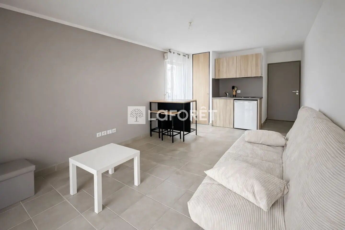 Appartement à louer, 26m², Nîmes
