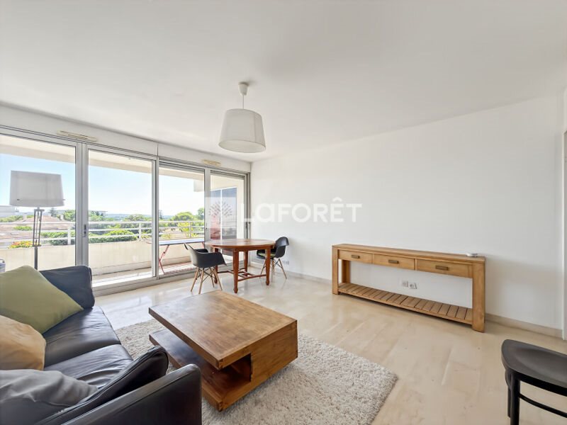 Appartement à louer, 76m², Nîmes