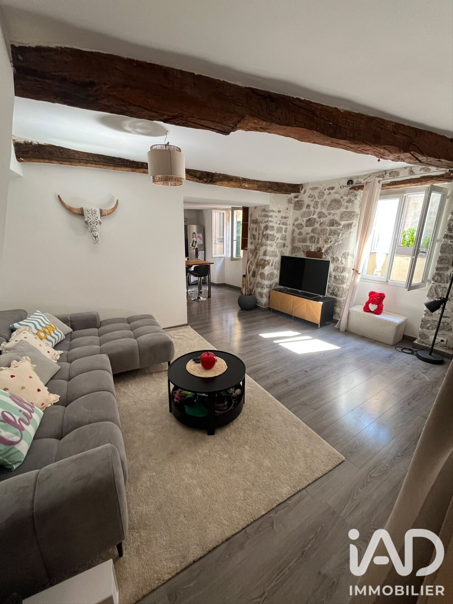 Appartement à louer, 74m², Peille