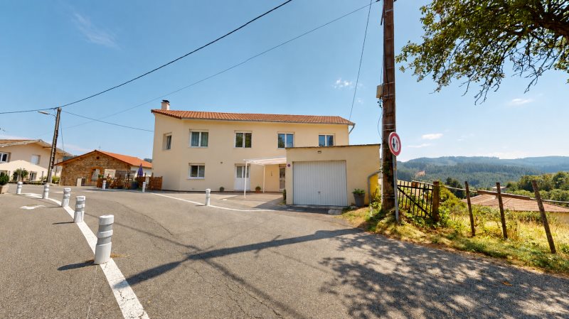 Maison à vendre, 135m², Saint-Bonnet-le-Troncy