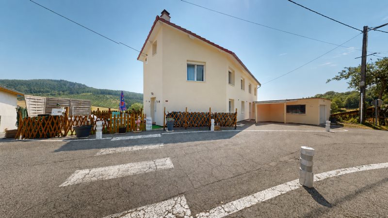 Maison à vendre, 135m², Saint-Bonnet-le-Troncy