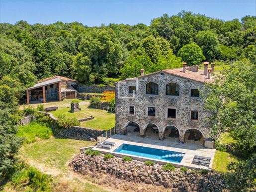 Inmueble en Batet de la Serra (Gerona)