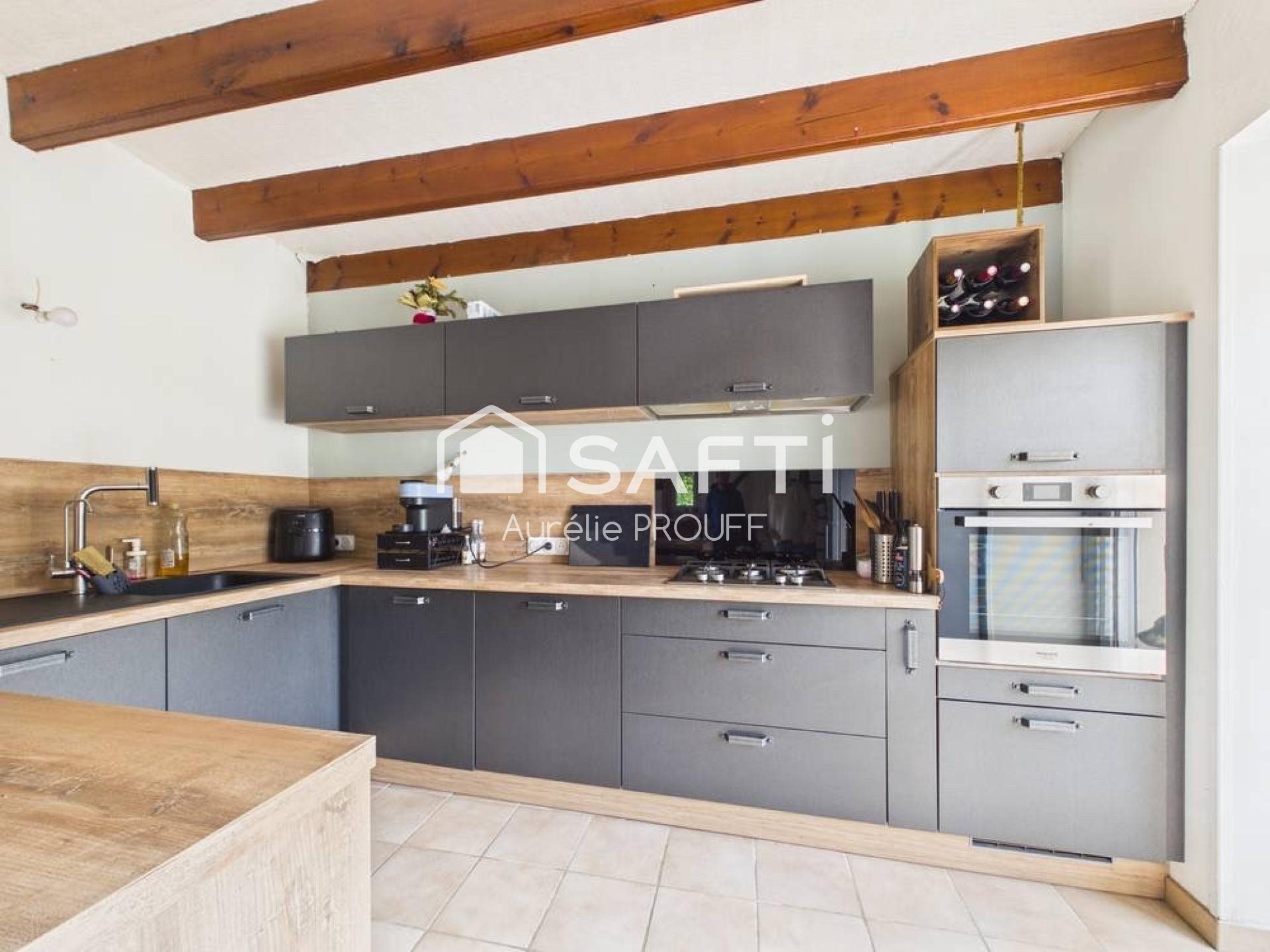 Maison à vendre, 94m², Le Cloître-Saint-Thégonnec