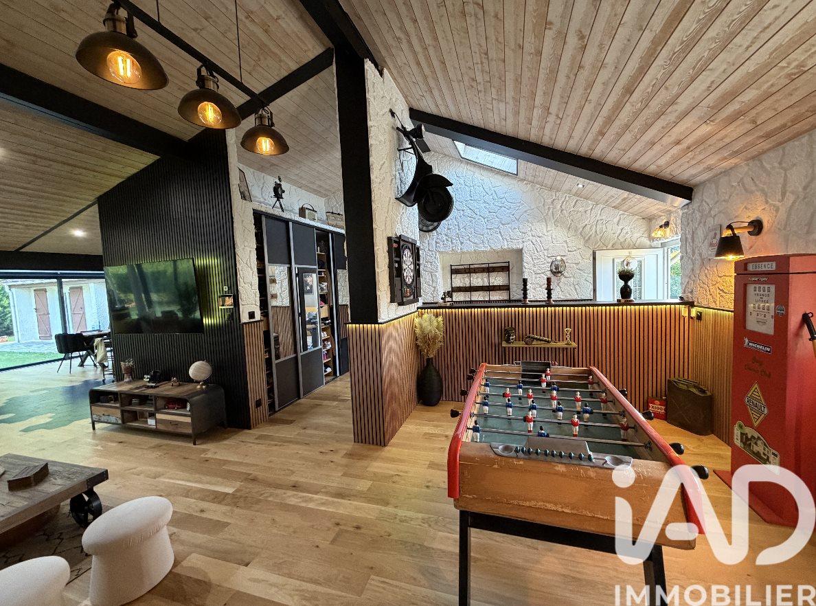 Maison à vendre, 191m², Lésigny