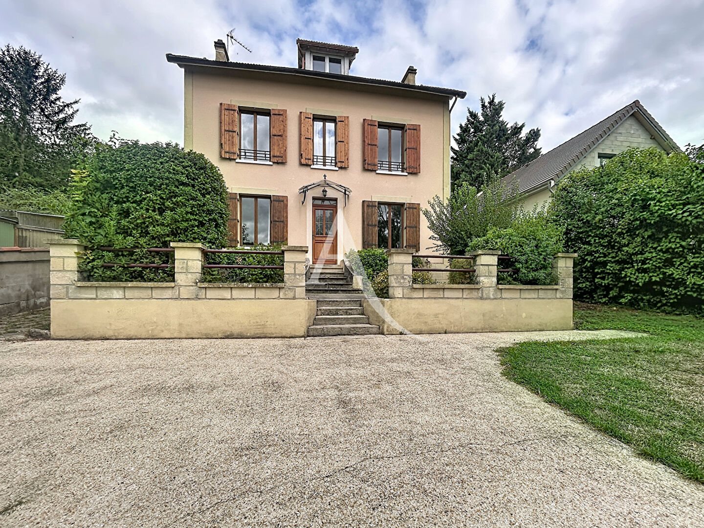 Maison à vendre, 167m², Follainville-Dennemont