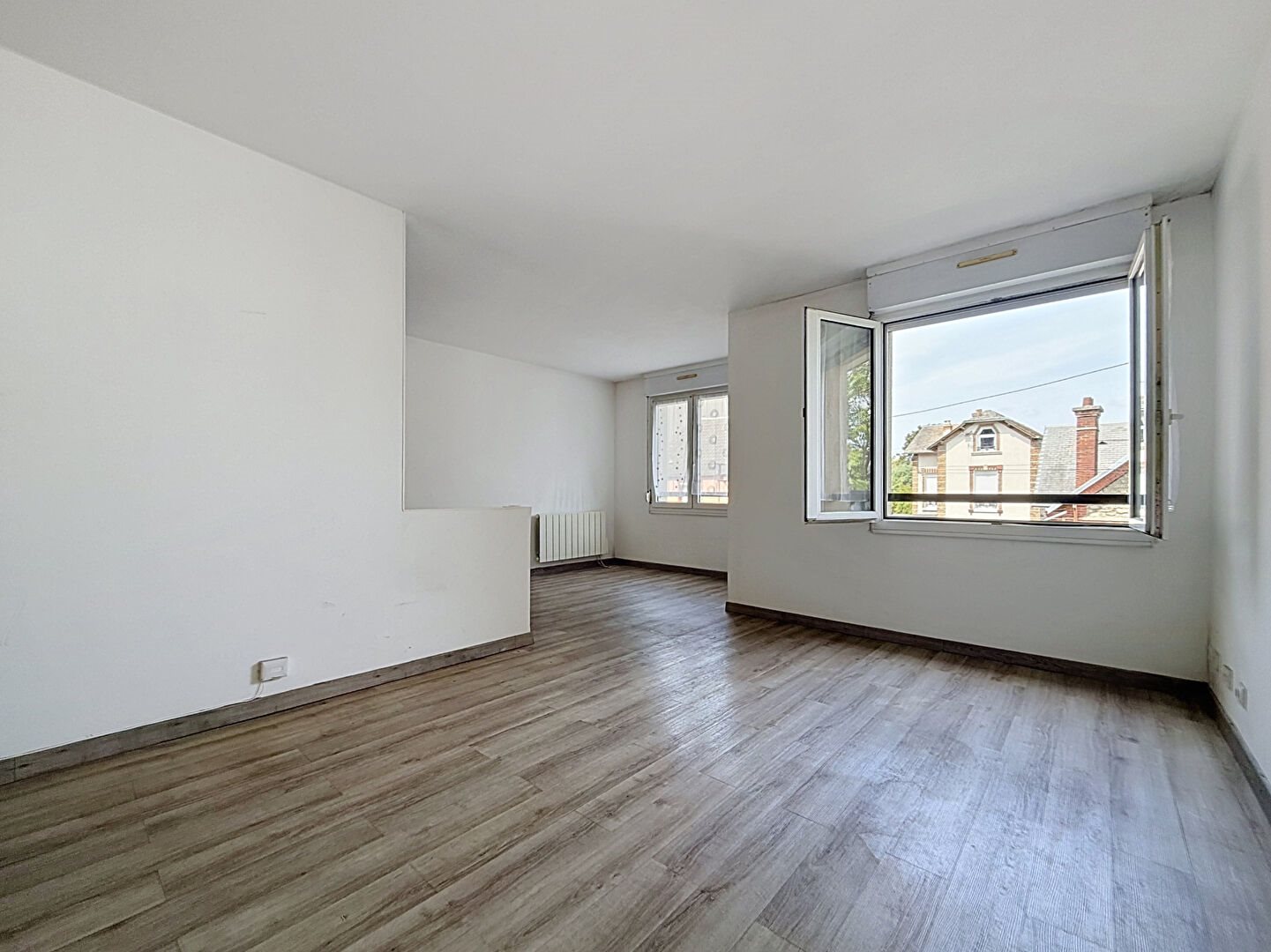 Appartement à vendre, 30m², Mantes-la-Jolie