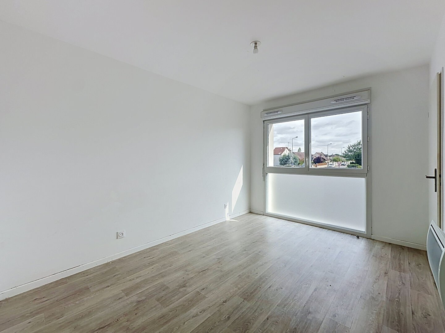 Appartement à louer, 65m², Freneuse