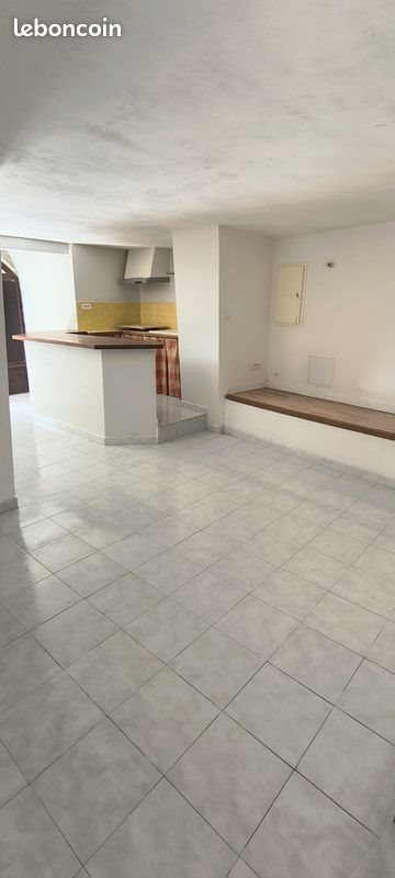 Appartement à louer, 34m², Saint-Martin-de-Londres