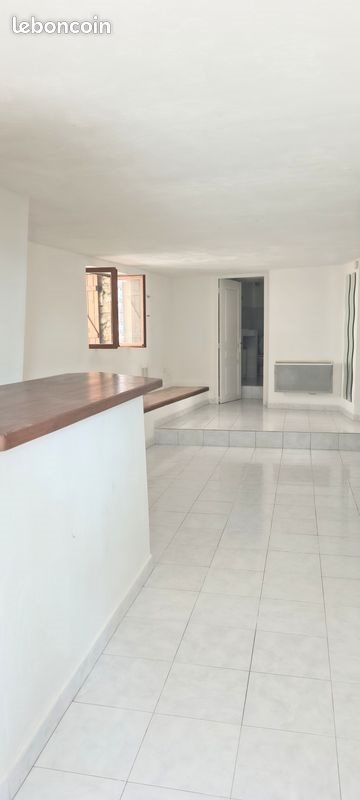 Appartement à louer, 34m², Saint-Martin-de-Londres