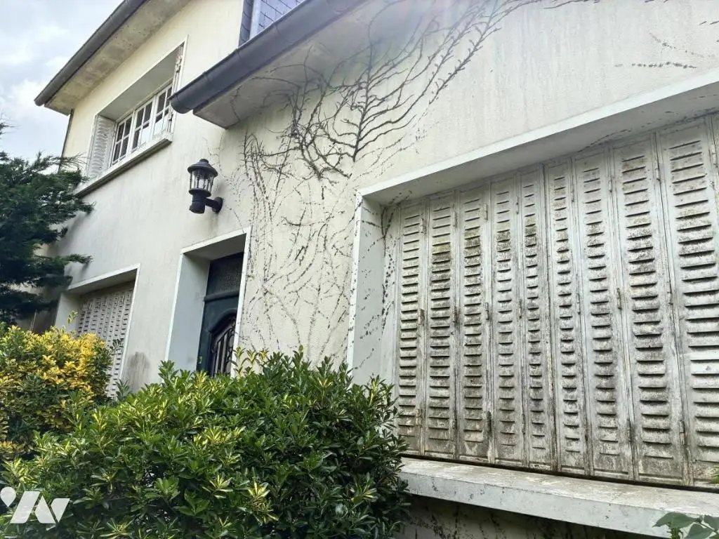 Maison à vendre, 156m², Louverné