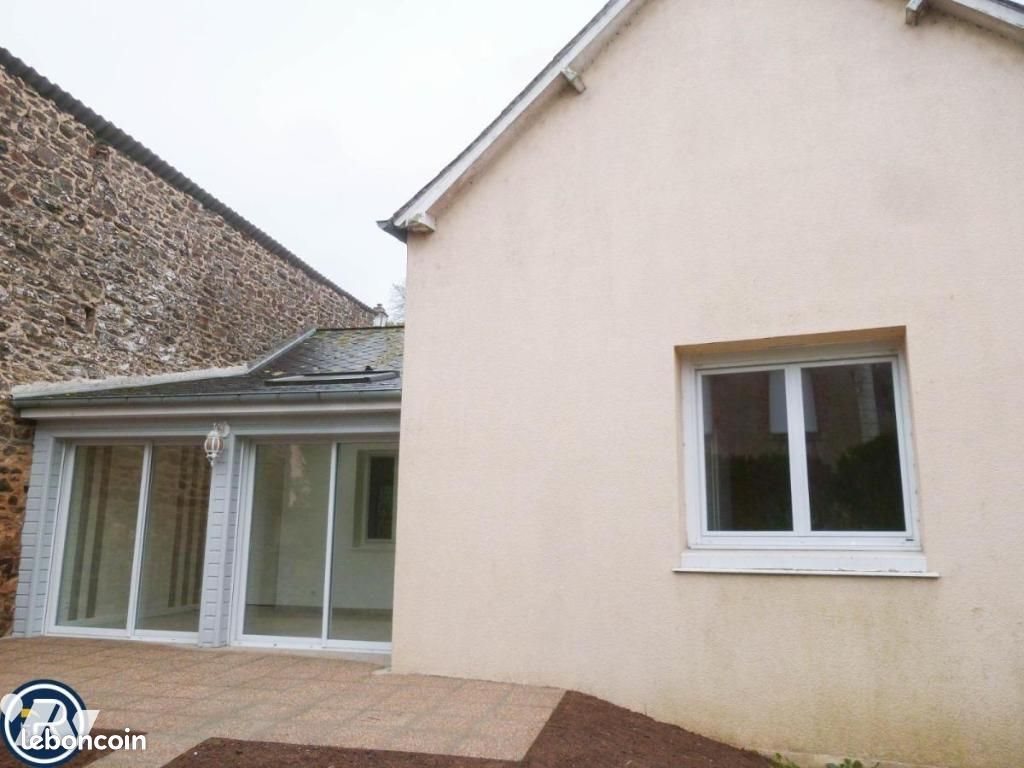 Maison à louer, 101m², Montsûrs