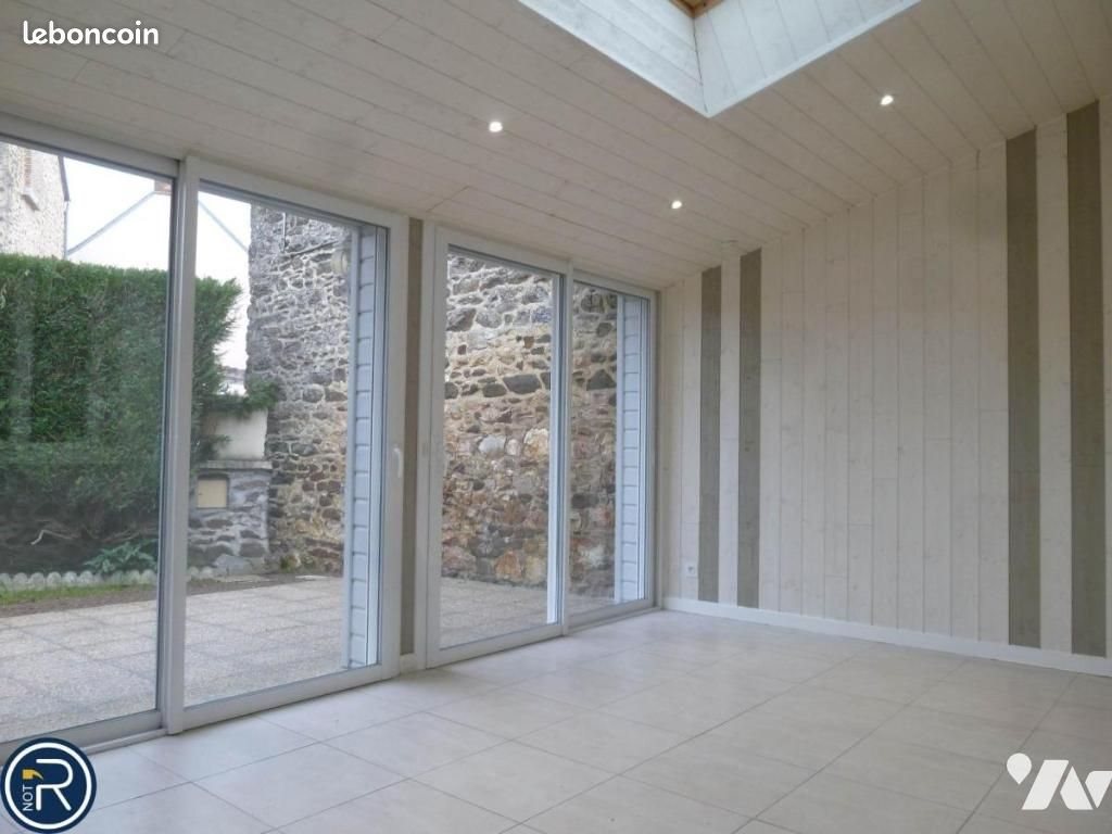 Maison à louer, 101m², Montsûrs