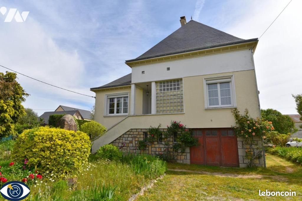 Maison à vendre, 141m², Mézangers
