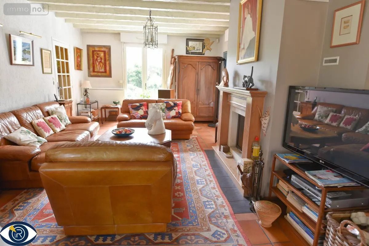 Maison à vendre, 202m², Montigné-le-Brillant