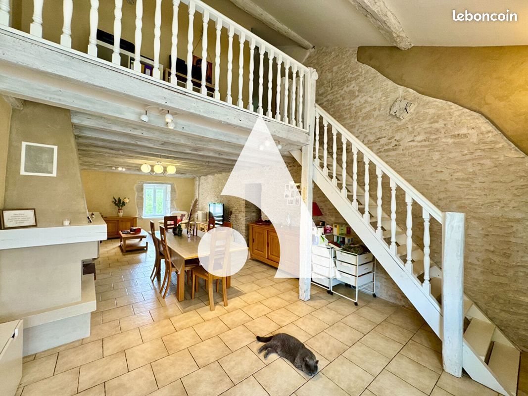 Maison à vendre, 205m², Ruffey-lès-Echirey