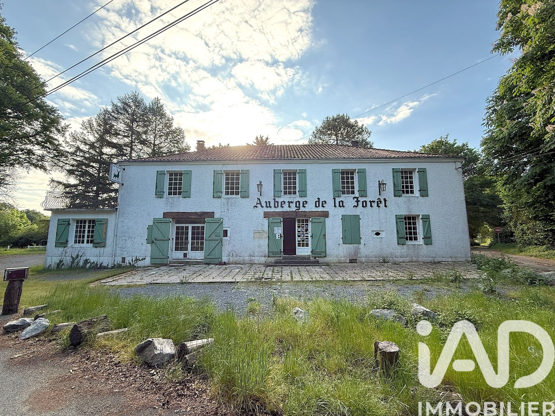 Maison à vendre, 390m², Mervent