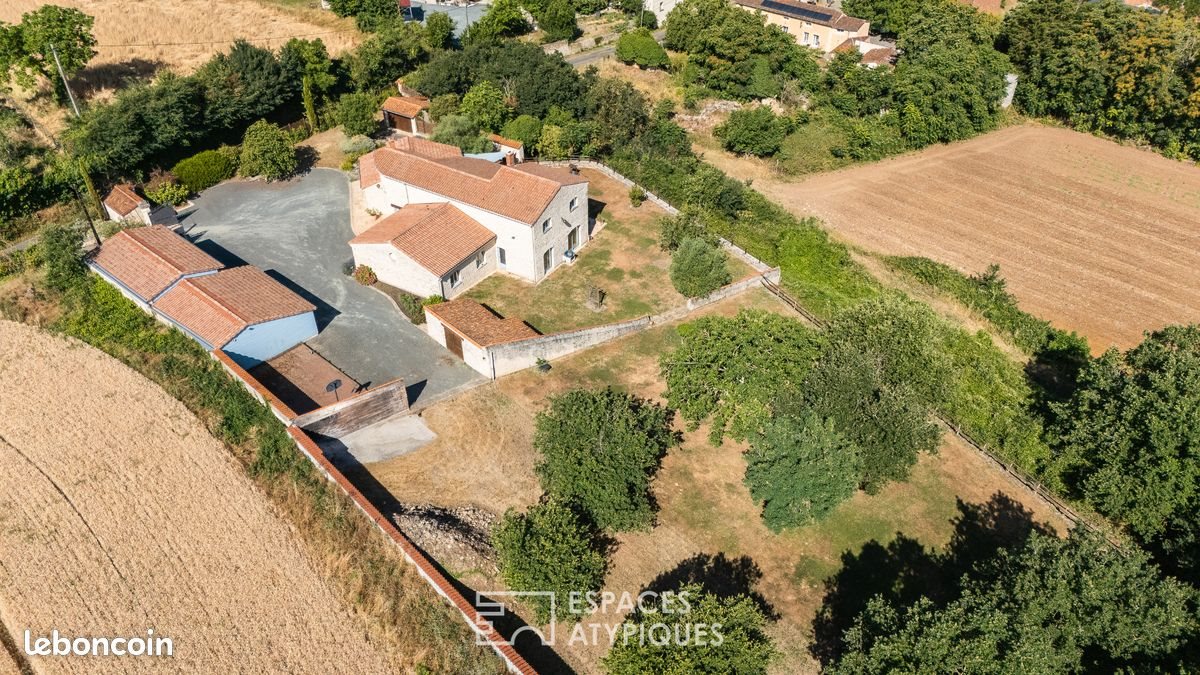 Maison à vendre, 244m², Luzay
