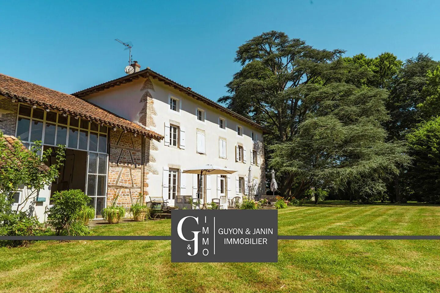 Maison à vendre, 400m², Saint-Didier-d'Aussiat