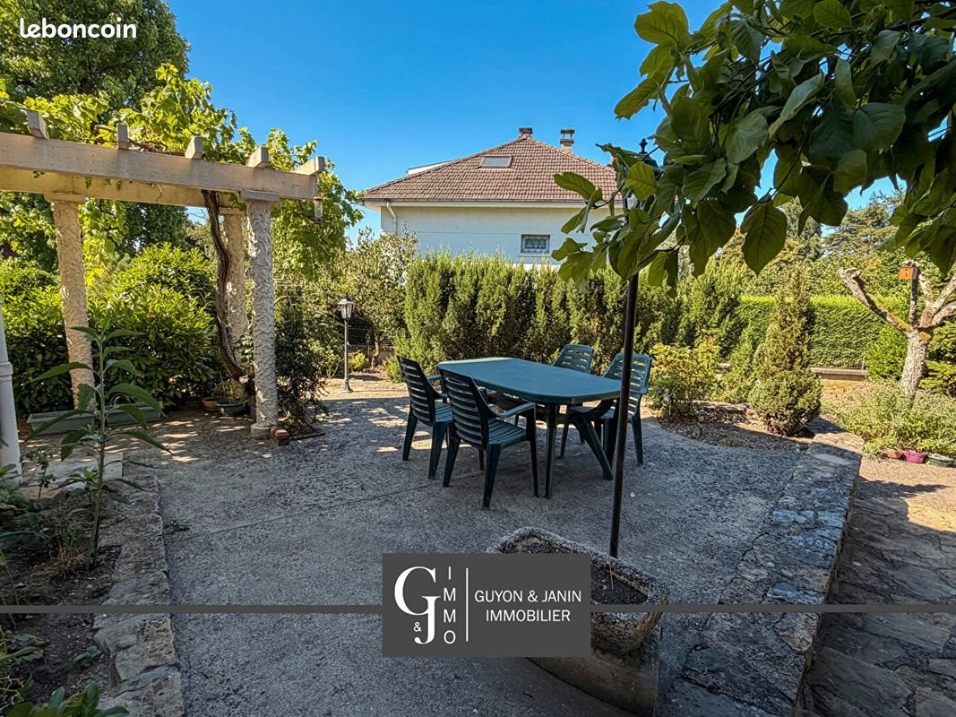 Maison à vendre, 101m², Bourg-en-Bresse