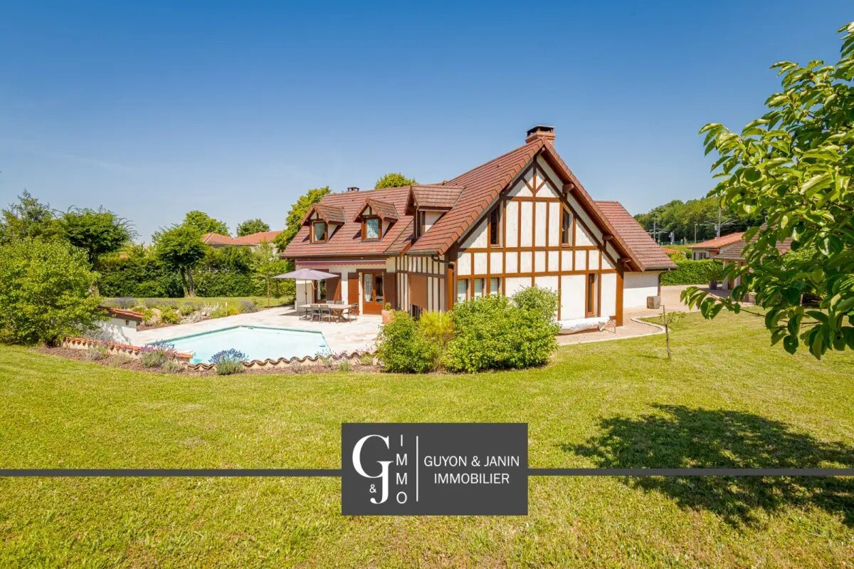 Maison à vendre, 248m², Ceyzériat