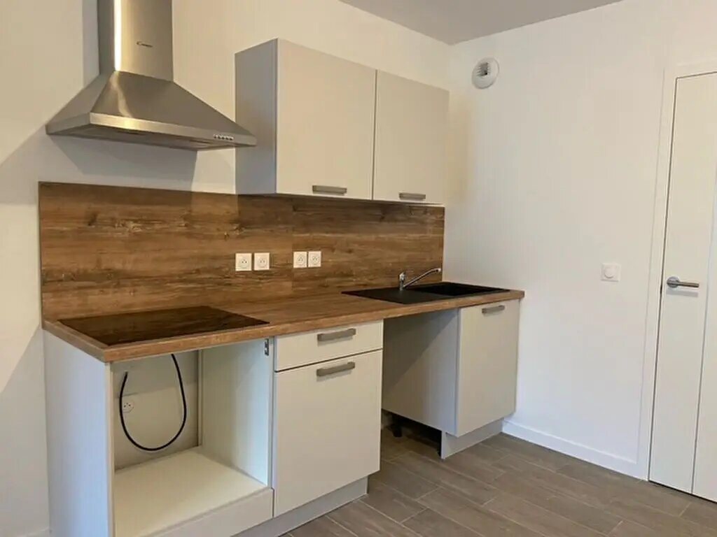 Appartement à louer, 83m², Monteux