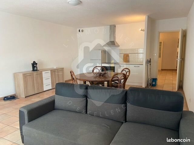 Appartement à louer, 54m², Monteux